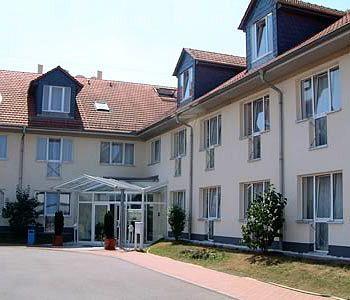 Hotel Ilmtal Mellingen ภายนอก รูปภาพ